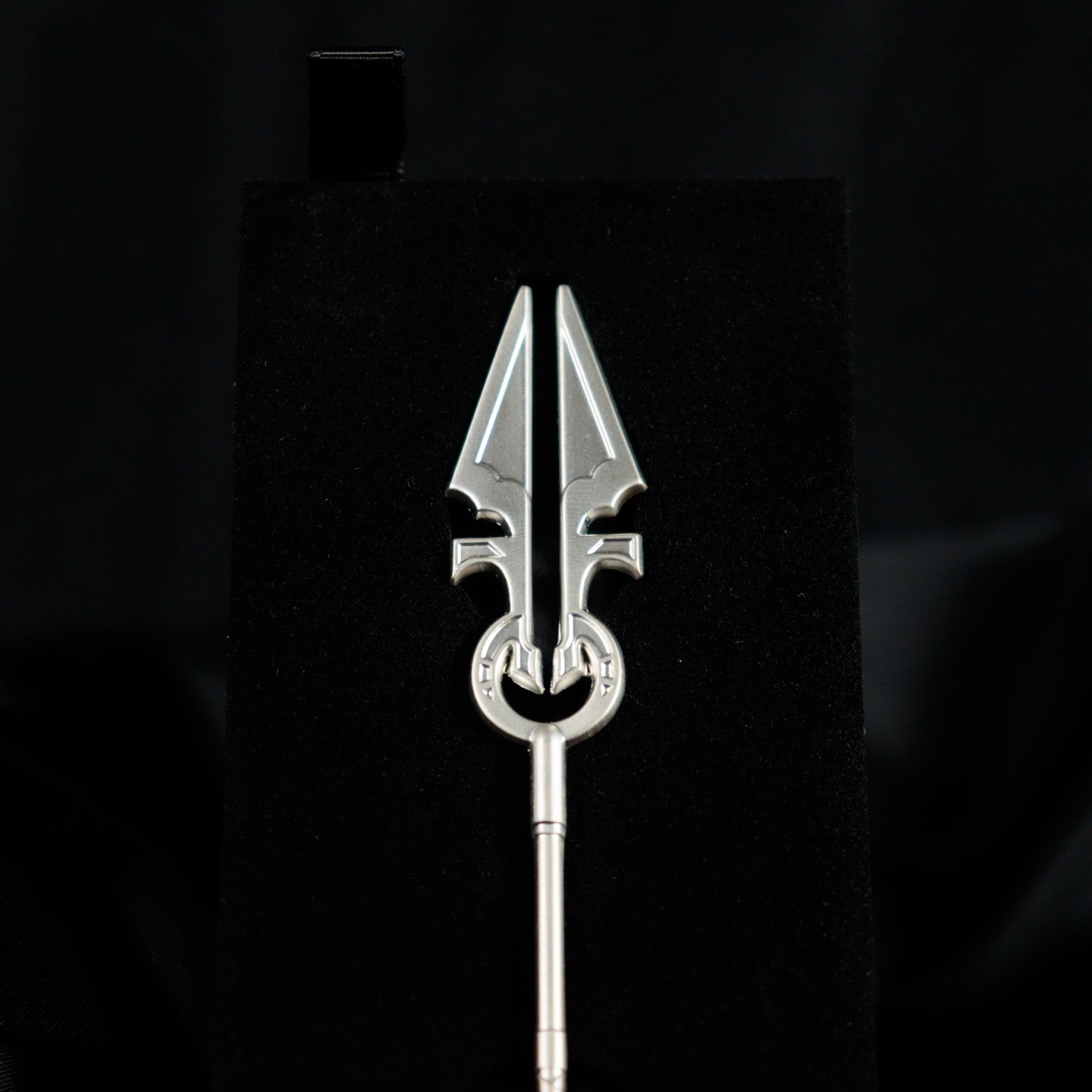 Magic the Gathering .999 Silver Plated Avacyn's Moonsilver Spear Mini Replica Lifestyle Close up