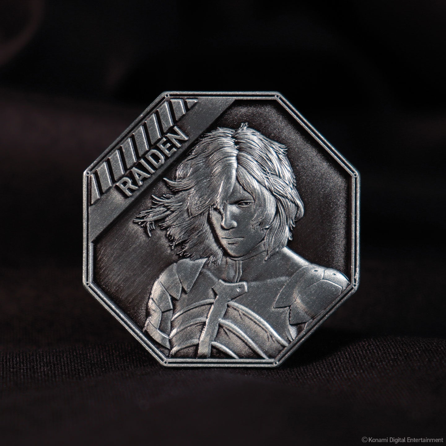 Metal Gear Solid 2 Raiden Coin Close Up 