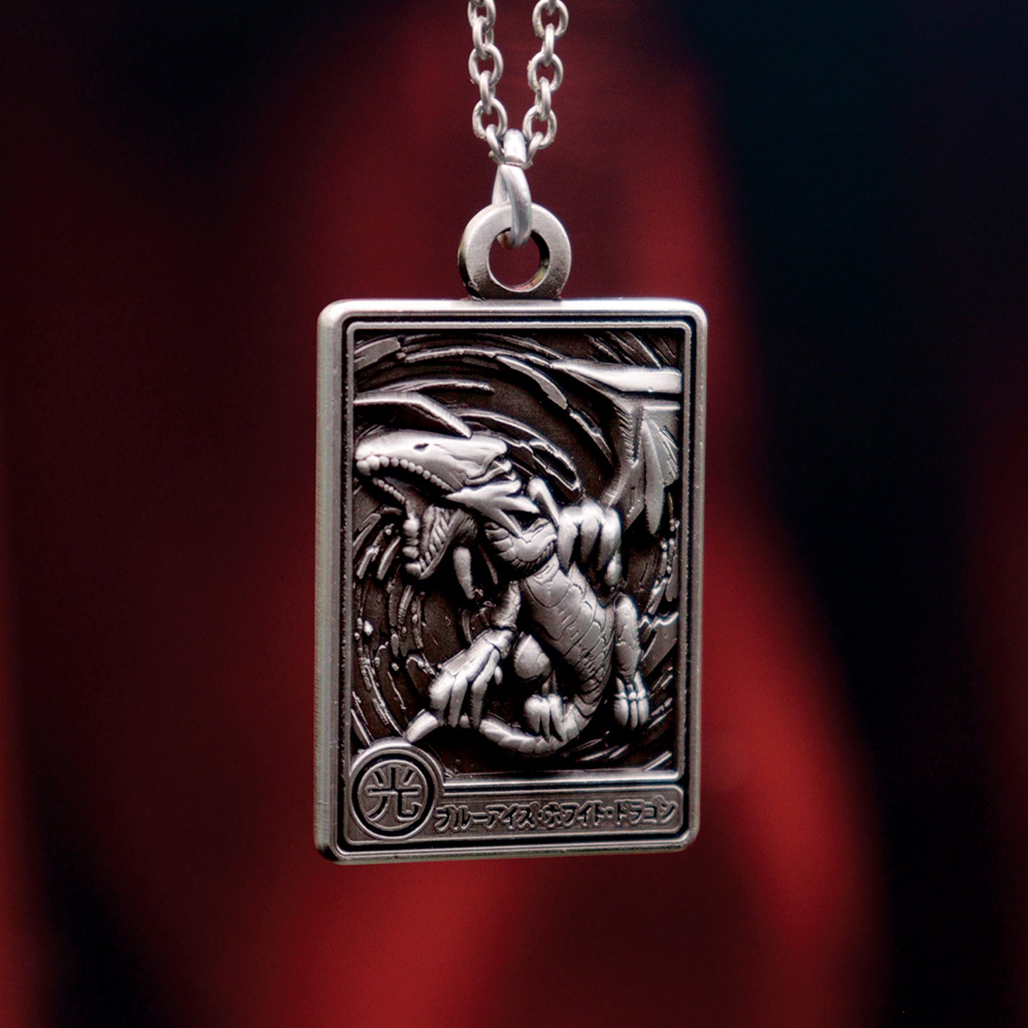 White hot sale dragon necklace